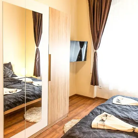 Wiky's With 3bathrooms Apartman