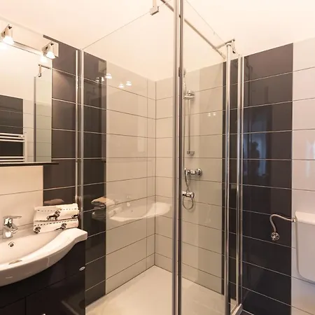 Apartment Wiky's With 3bathrooms *