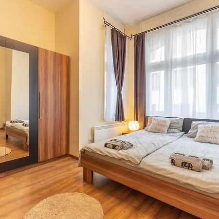 Wiky's With 3bathrooms *