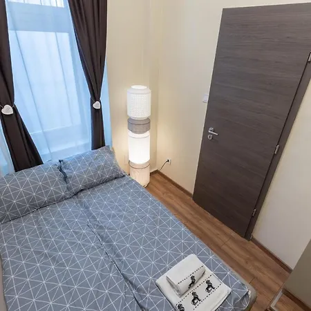 Wiky's With 3bathrooms *